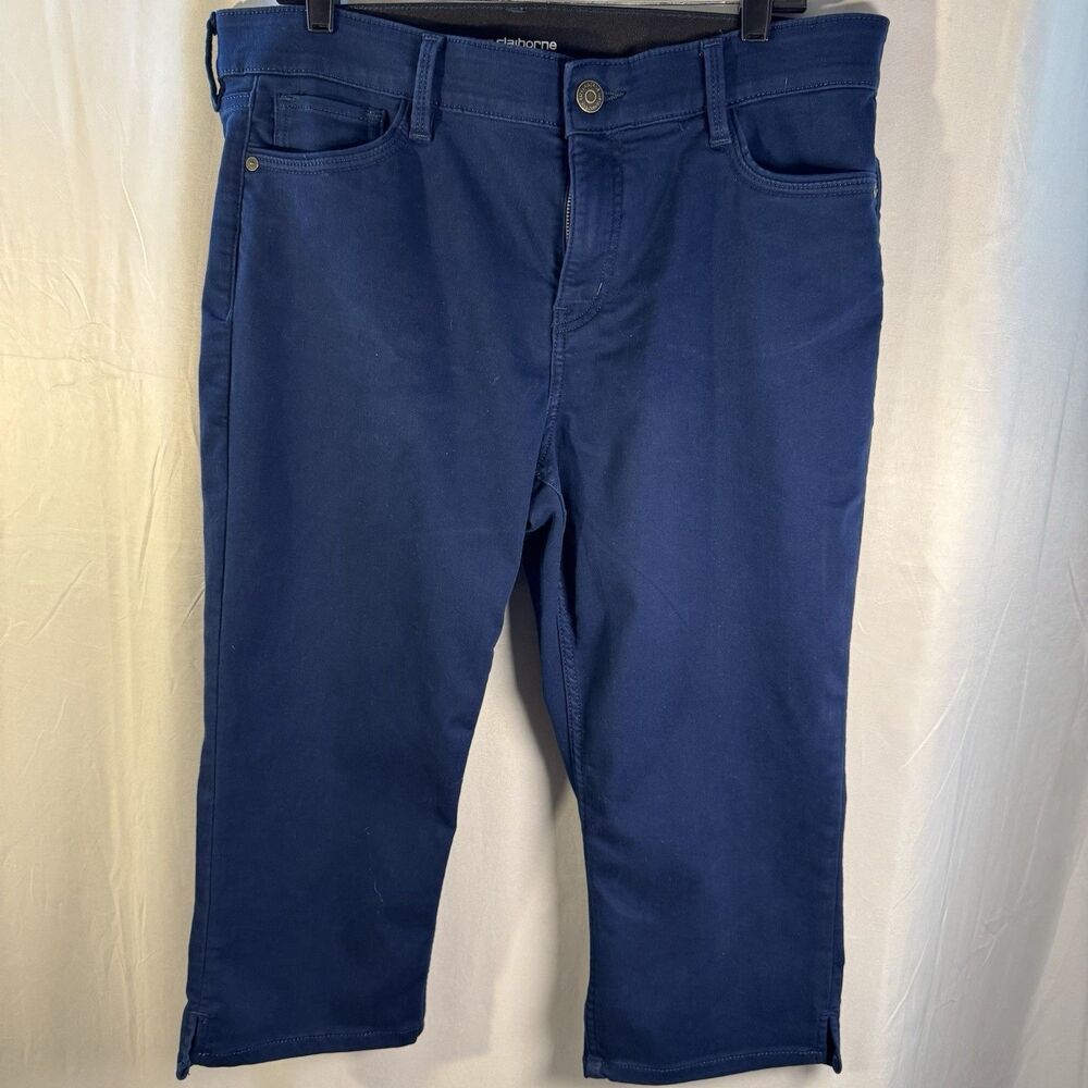 Liz Claiborne Women’s Size 14 Sara Crop Mid Rise Stretch Capri Jeans Blue Casual